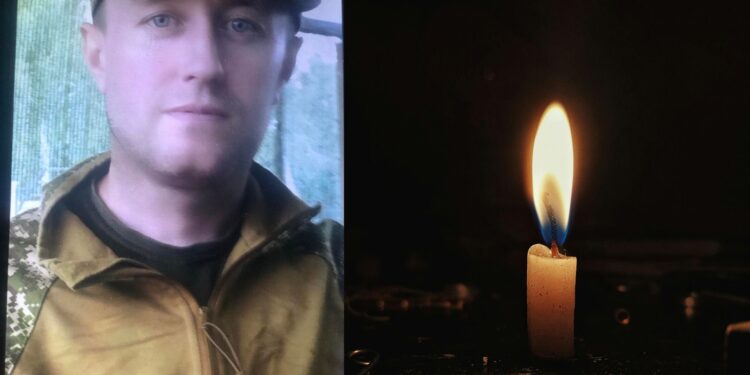 Завтра у Мукачеві прощатимуться з полеглим Героєм Юрієм Дешком (ФОТО)