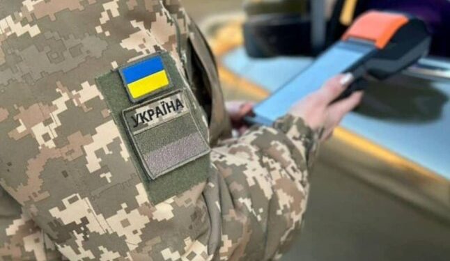 Виїзд за кордон для чоловіків по-новому з 1 січня 2026 року: який документ має бути — Закарпаття