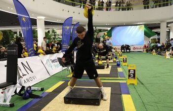 Чопський прикордонник виборов третє місце у ривку гирі на змаганнях “Звитяга Нескорених” — Суспільне Ужгород