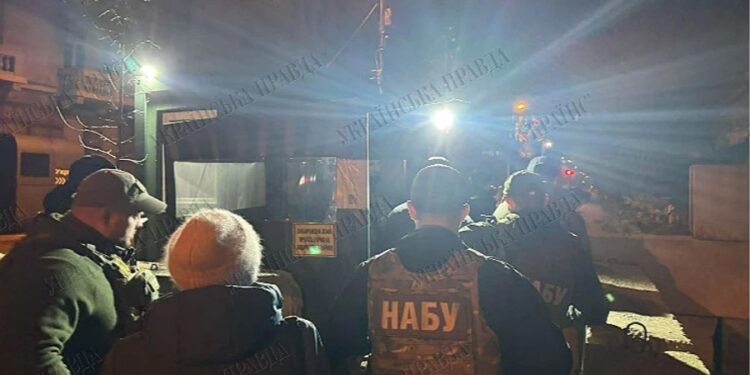НАБУ і САП проводять обшуки у Єрмака (ФОТО)