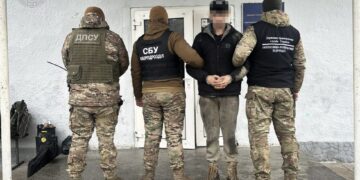 Затримали двох мешканців Рахівщини, що організували канал незаконного перетину кордону (ФОТО)