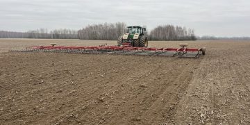 «Агрейн» впроваджує широкозахватне боронування для підготовки ґрунту – Техніка